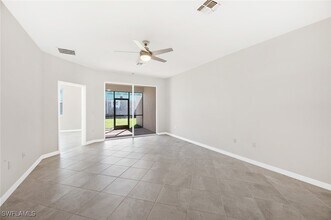 2672 Vine Ave in Naples, FL - Building Photo - Building Photo