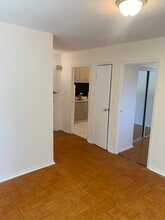 1490 Dufferin St in Toronto, ON - Building Photo - Building Photo