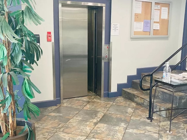 10982 Roebling Ave in Los Angeles, CA - Building Photo - Building Photo