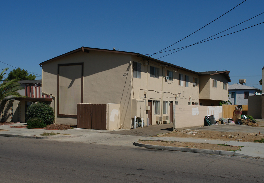 761 S Orange Ave in El Cajon, CA - Building Photo