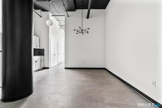 480 Myrtle St in New Britain, CT - Building Photo - Building Photo