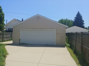 2107 50th St in Kenosha, WI - Building Photo - Building Photo