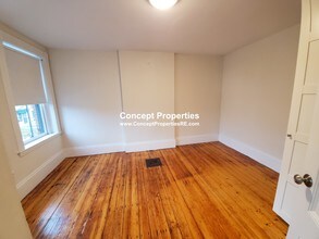 48 Warwick St, Unit 2 in Boston, MA - Building Photo - Building Photo