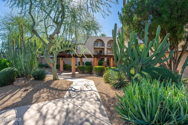 property at 4727 E Lafayette Blvd