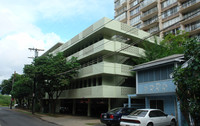 2403 Ala Wai Blvd in Honolulu, HI - Foto de edificio - Building Photo