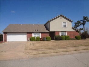 2402 Jeremiah Pl in Fayetteville, AR - Building Photo - Building Photo