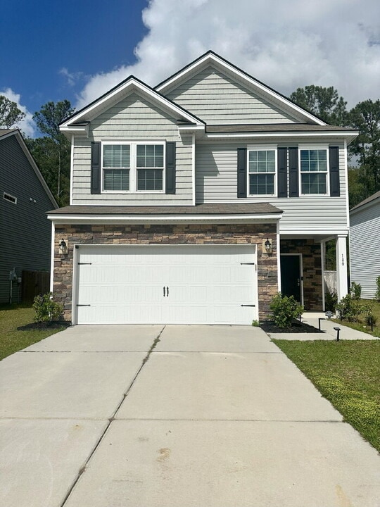 180 Daniels Creek Cir in Goose Creek, SC - Building Photo