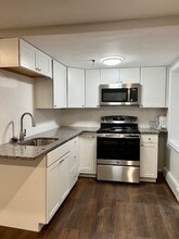 4 Commonwealth Ct, Unit 2 in Boston, MA - Foto de edificio - Building Photo