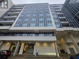 591 Sheppard Ave E in Toronto, ON - Building Photo