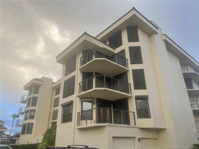 4100 N Hwy A1A in Fort Pierce, FL - Building Photo - Building Photo