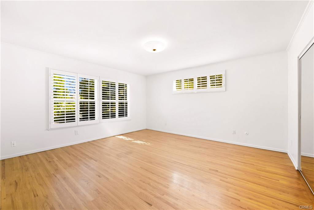 23416 Community St in Los Angeles, CA - Building Photo