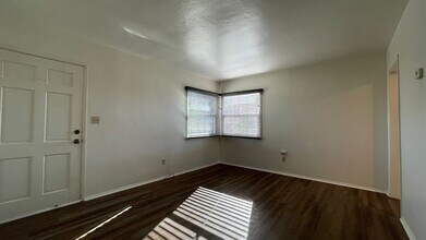 125 Casa St in San Luis Obispo, CA - Building Photo - Building Photo