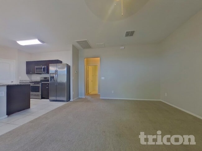 31074 W Amelia Ave in Buckeye, AZ - Building Photo - Building Photo