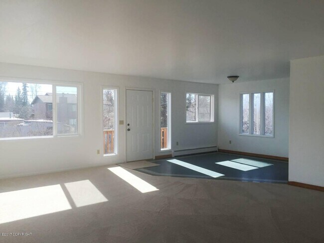 1100 Ermine St-Unit -#3 in Anchorage, AK - Building Photo - Building Photo