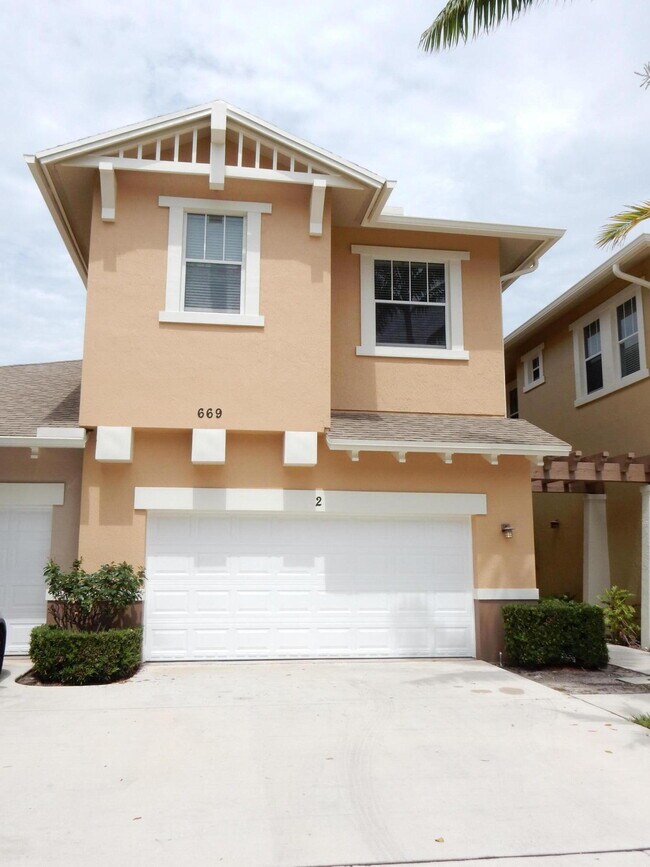 669 Pacific Grove Dr in West Palm Beach, FL - Building Photo - Building Photo