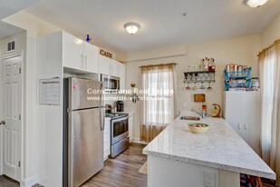 38 Hillside St, Unit 2 in Boston, MA - Building Photo