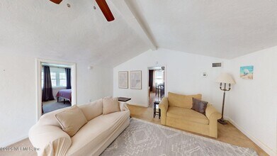 231 W 10th St in Jacksonville, FL - Building Photo - Building Photo