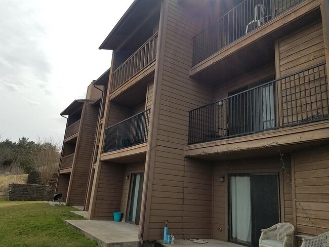 6319-6321 Kelly Dr in Granbury, TX - Building Photo - Building Photo