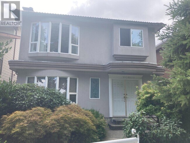 property at 2956 E 16th Ave