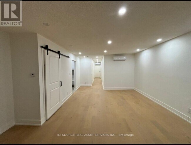 29 George Webster Rd in Toronto, ON - Building Photo - Building Photo