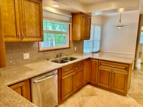 3751 Stone Canyon Ave in Sherman Oaks, CA - Building Photo - Building Photo