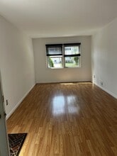 81 Laredo Ave in Staten Island, NY - Building Photo - Building Photo