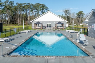 Calabash Shores in Calabash, NC - Building Photo