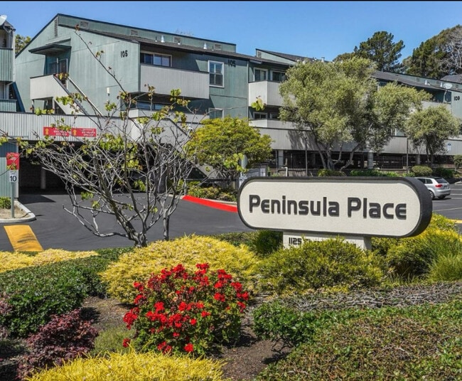 property at 417 Piccadilly Pl