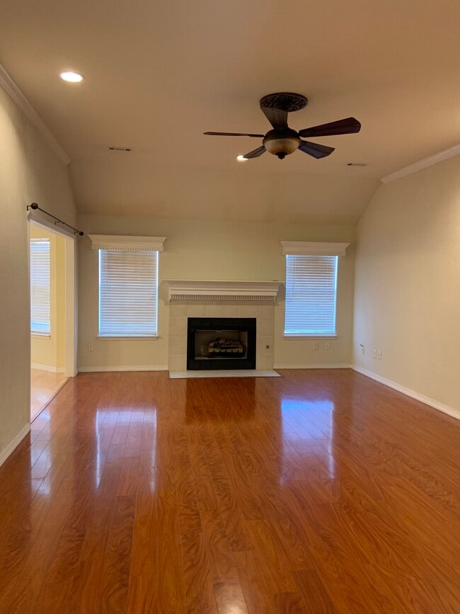 122 NW Apple Blossom in Bentonville, AR - Building Photo - Building Photo