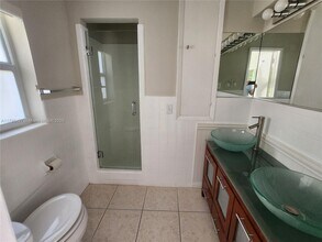 2600 Acacia Ct in Fort Lauderdale, FL - Building Photo - Building Photo