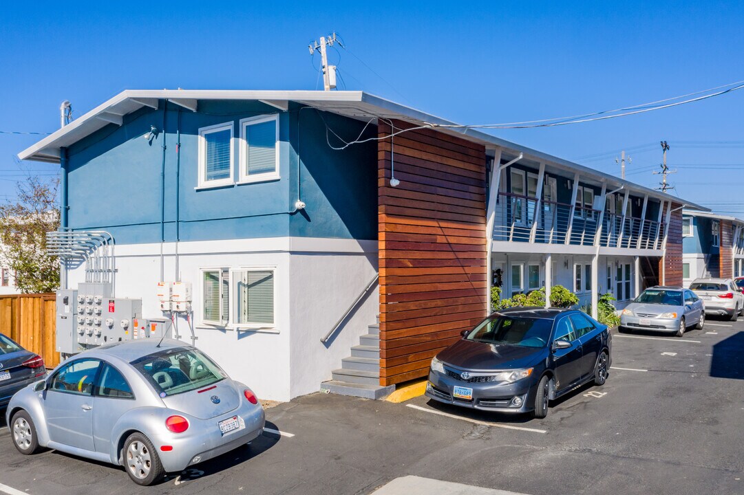 The Parc at 1300 in Berkeley, CA - Building Photo