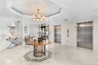 8800 S Ocean Dr in Jensen Beach, FL - Building Photo - Building Photo