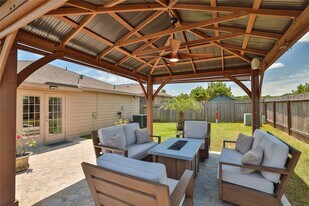 22526 Threefold Ridge Dr in Hockley, TX - Building Photo