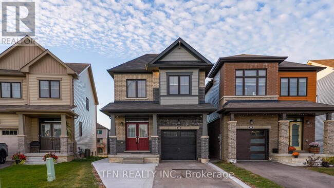 property at 125 Vanilla Trl