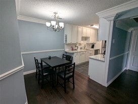 18333 Roehampton Dr in Dallas, TX - Building Photo