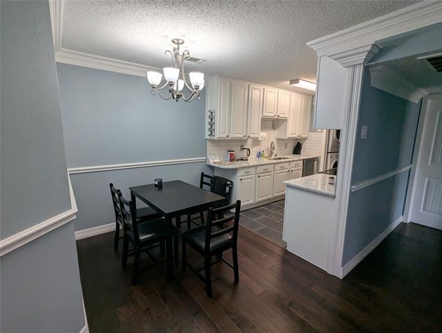 18333 Roehampton Dr in Dallas, TX - Building Photo