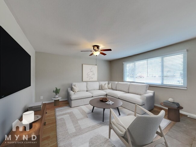 property at 670 Calle Entrada