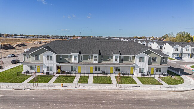 Equinox on Lincoln in Idaho Falls, ID - Building Photo - Building Photo