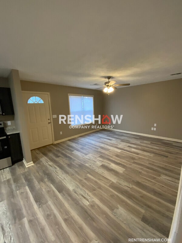 1716 Harris St in Dyersburg, TN - Foto de edificio - Building Photo