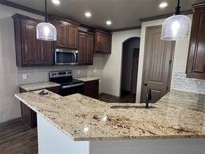 1317 Oleander Dr in Tolar, TX - Building Photo - Building Photo