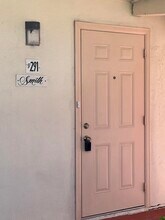 291 Saxony Ln in Delray Beach, FL - Building Photo - Building Photo