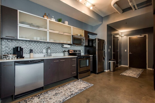 2115 Yeaman Pl in Nashville, TN - Building Photo - Building Photo