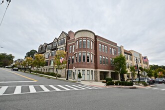 The Avenue at Crestwood in Tuckahoe, NY - Foto de edificio - Building Photo