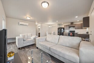 316 Dawson Ln in Pasco, WA - Building Photo