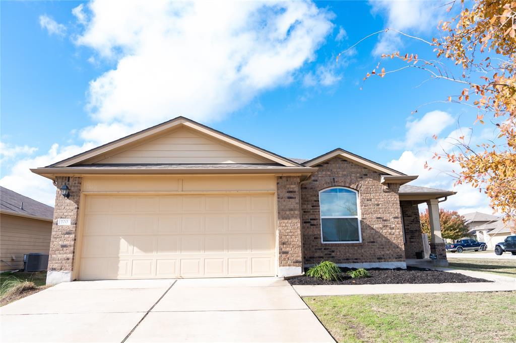 100 Wilson Ct. in Hutto, TX - Building Photo