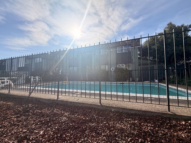 Towne South Apartments in Salem, OR - Foto de edificio - Building Photo