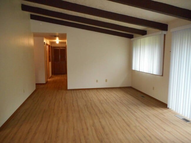 2377 Edgehill Ct S in Salem, OR - Building Photo - Building Photo
