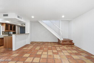 8825 S 48th St in Phoenix, AZ - Building Photo - Building Photo