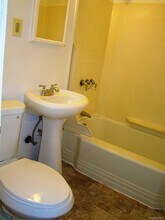 28 Vernon Terrace in Poughkeepsie, NY - Building Photo - Building Photo