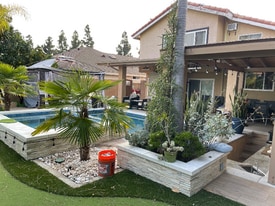 2817 S Center St in Santa Ana, CA - Building Photo